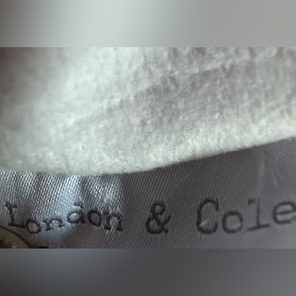 COPY - London and Cole Pom-Pom Bunting Suit Light Pink. One Piece Faux Fur! Bab… - Picture 8 of 11